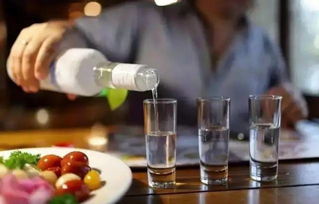 上海開設(shè)酒類店鋪經(jīng)營許可證辦理全攻略